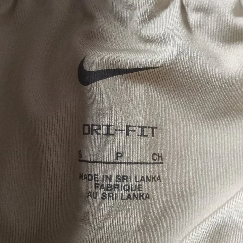 Nike One Neutral Olive Dri-Fit Ultra High Waisted 3